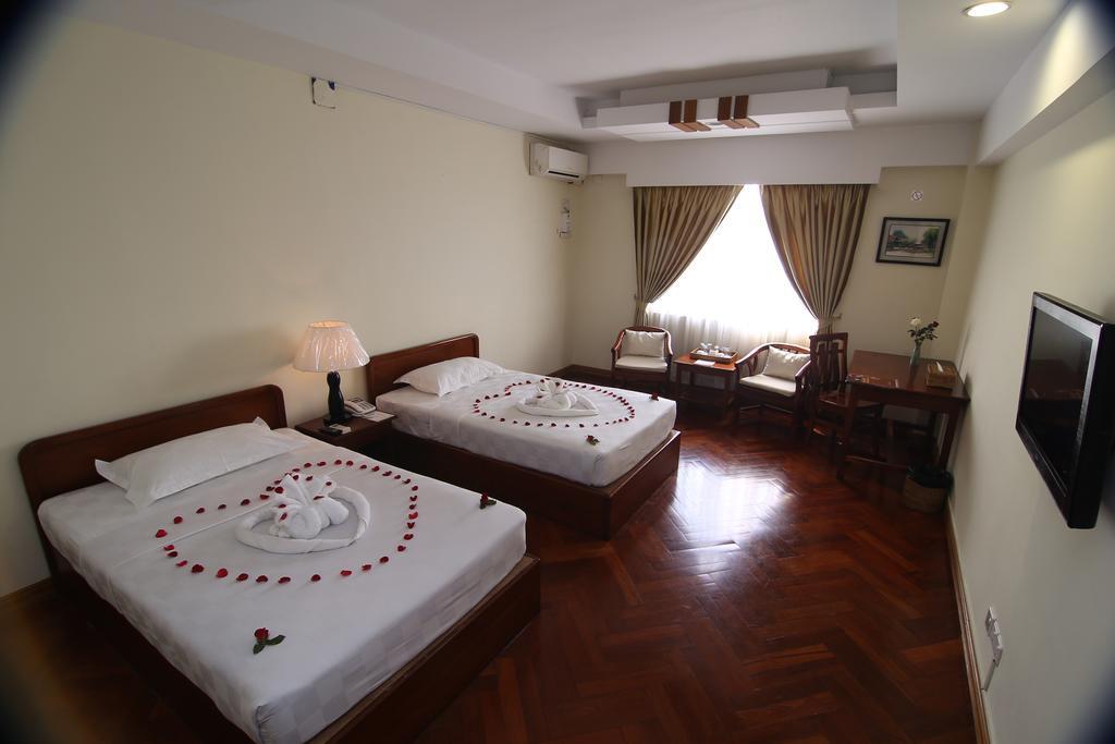 Shwe Htee Hotel , Мандалай Экстерьер фото